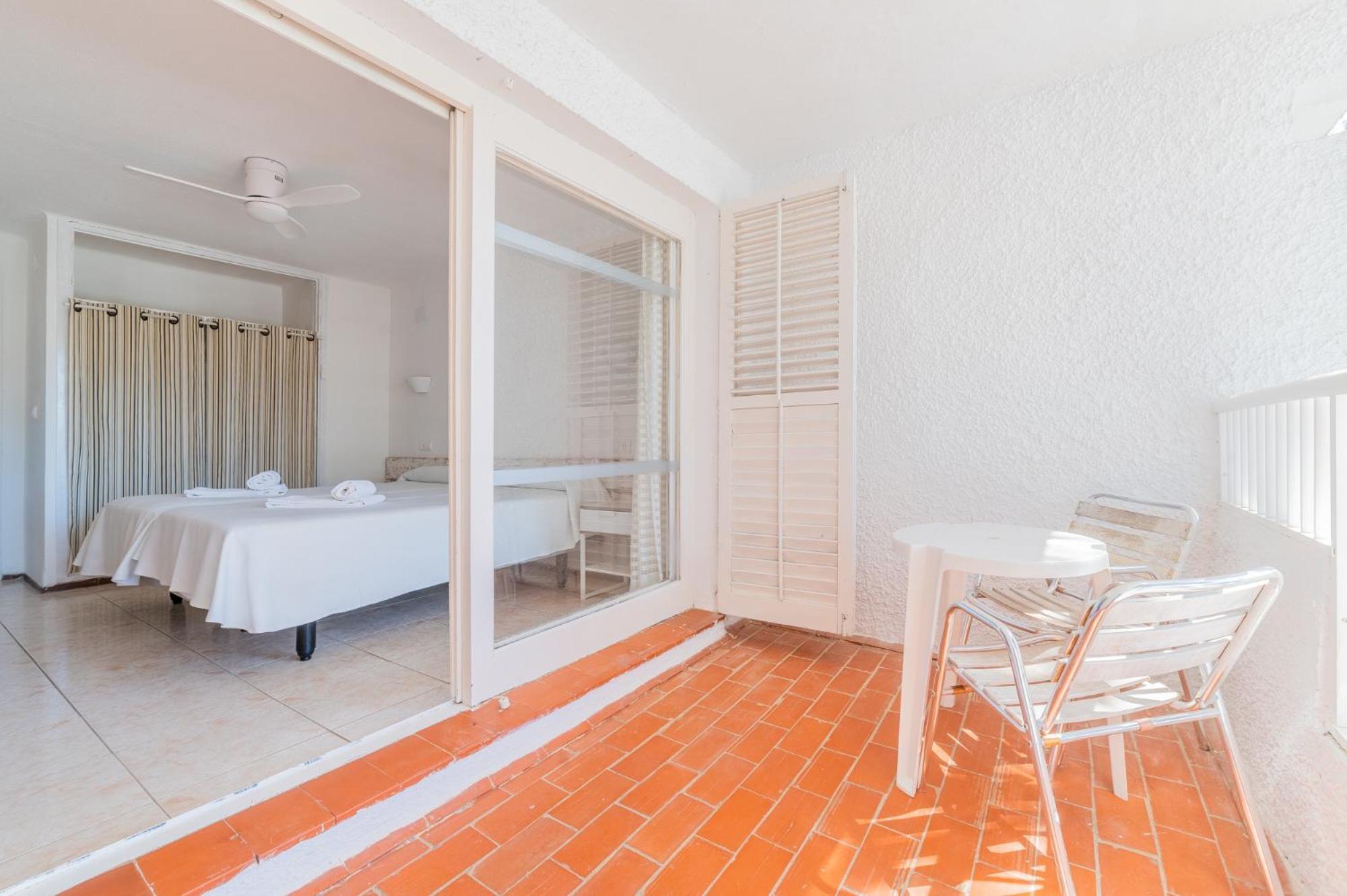 Atlas Apartments Ibiza Санта-Еулалія-дель-Ріо Екстер'єр фото